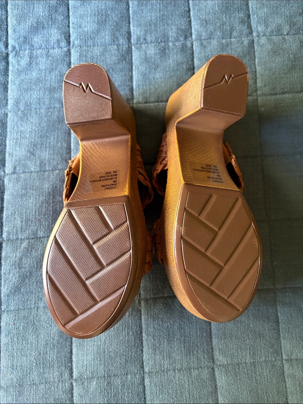 House of Harlow 1960 Braided Clog Platform Sandals - Picture 5 of 6
